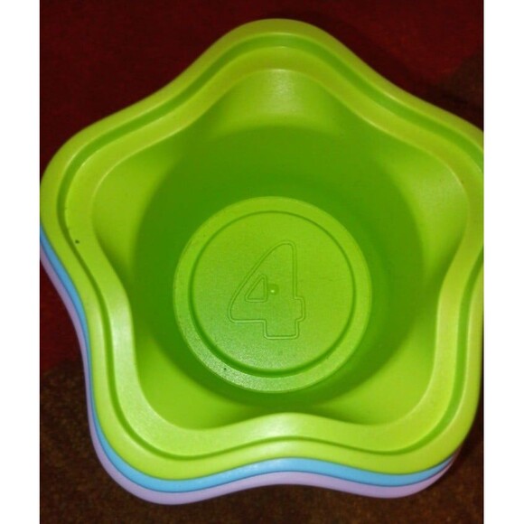 Green Toys Star Stacking Cups - Picture 5 of 8